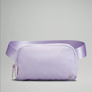 NWT Lululemon Everywhere Belt Bag in Lavender